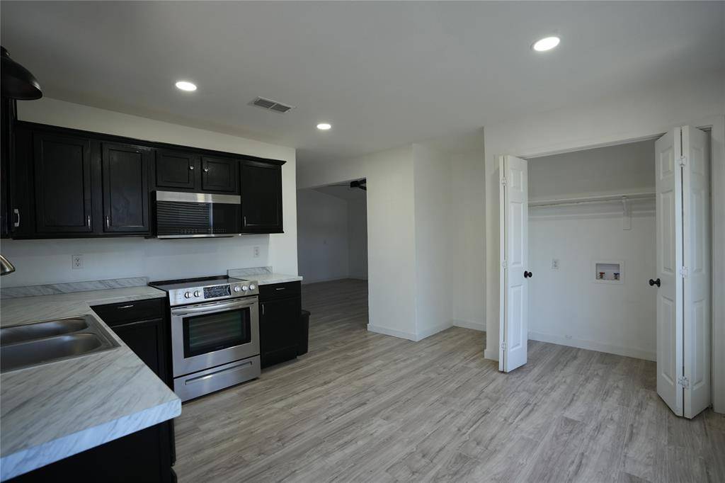 4535 Parry Avenue, Dallas, TX 75223