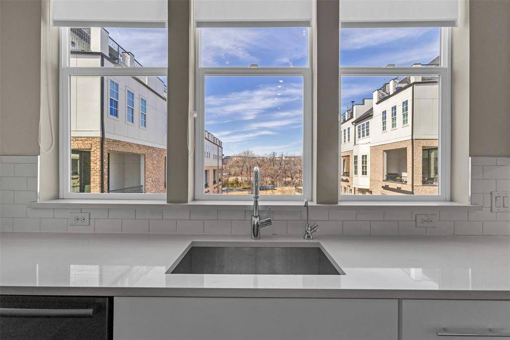 2238 Alterbrook Lane, Dallas, TX 75219