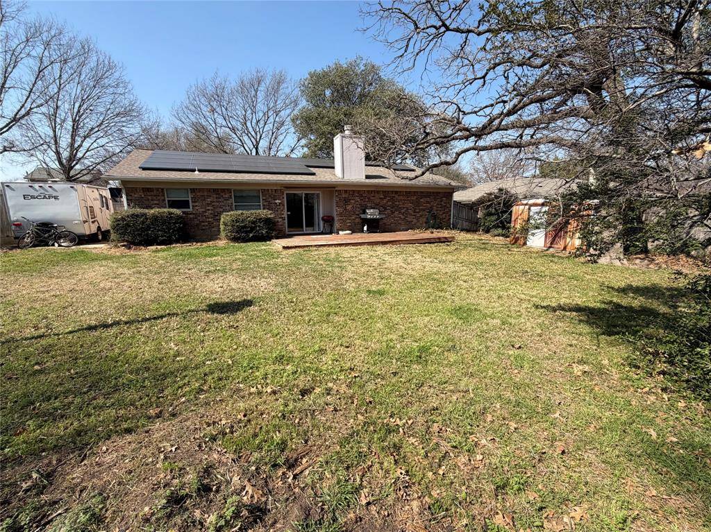 2721 Lucas Drive, Arlington, TX 76015