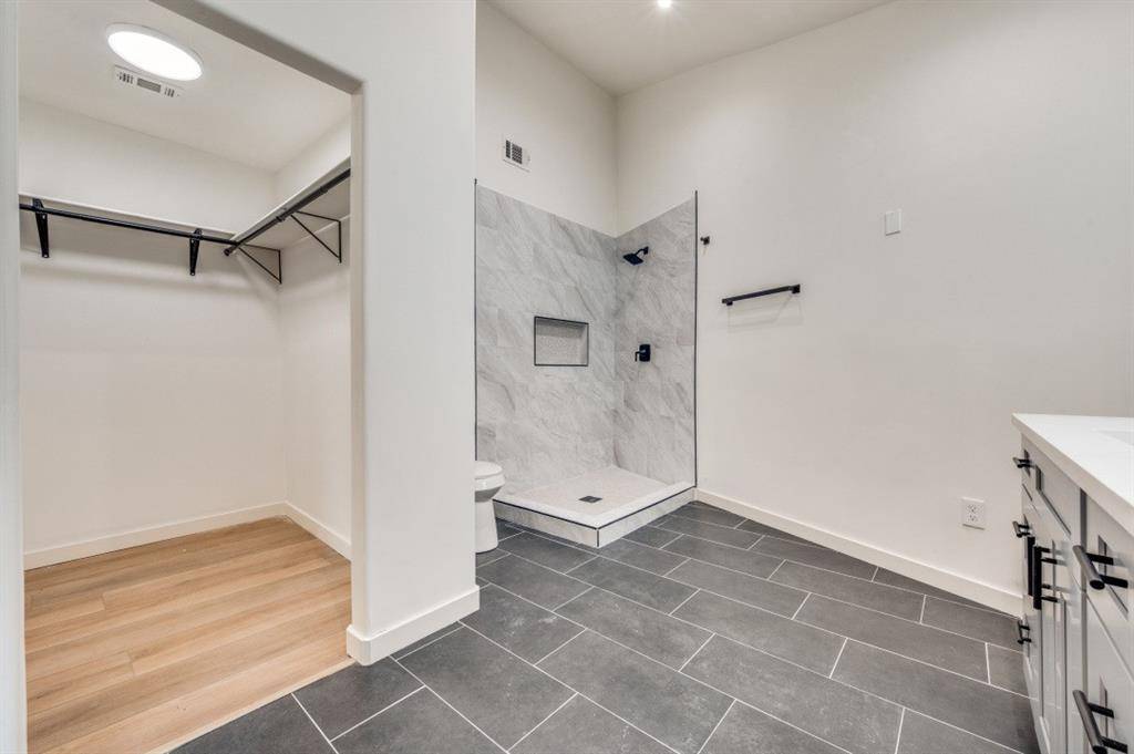 3134 W Jefferson Boulevard, Dallas, TX 75211