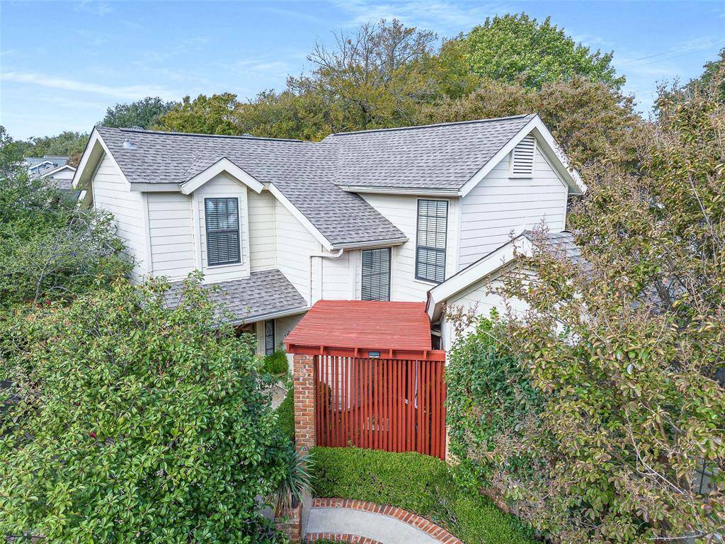 14683 Plage Lane, Addison, TX 75001