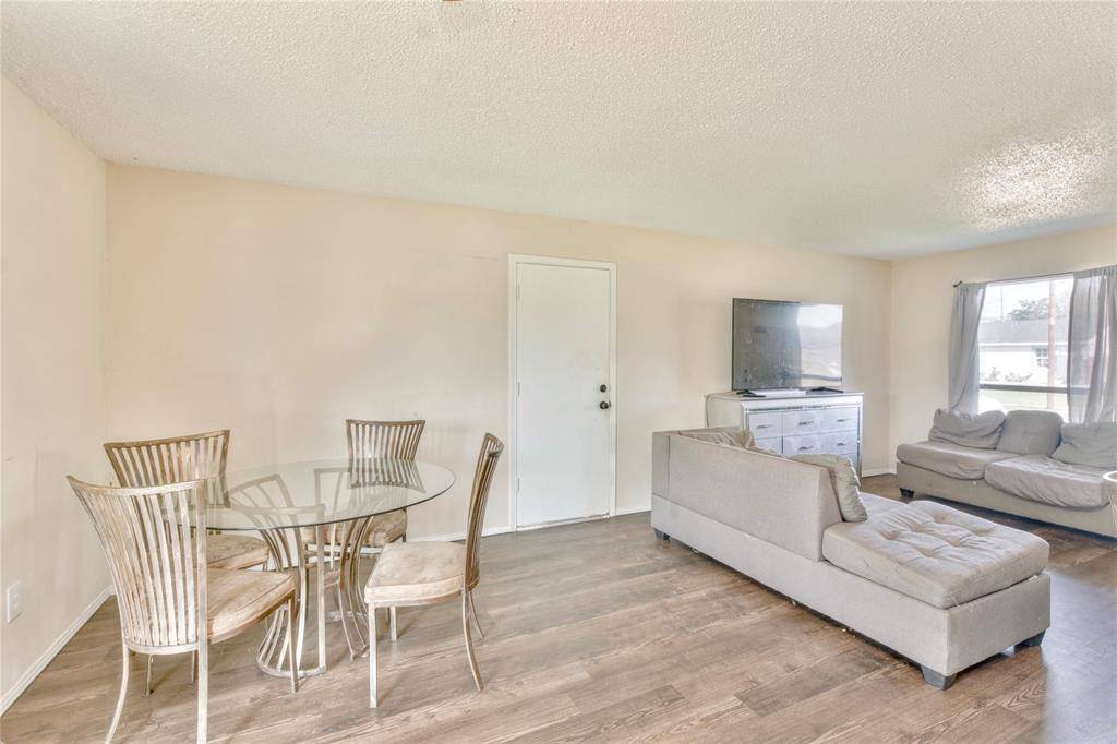 4712 Meadow Trail Drive, Dallas, TX 75236