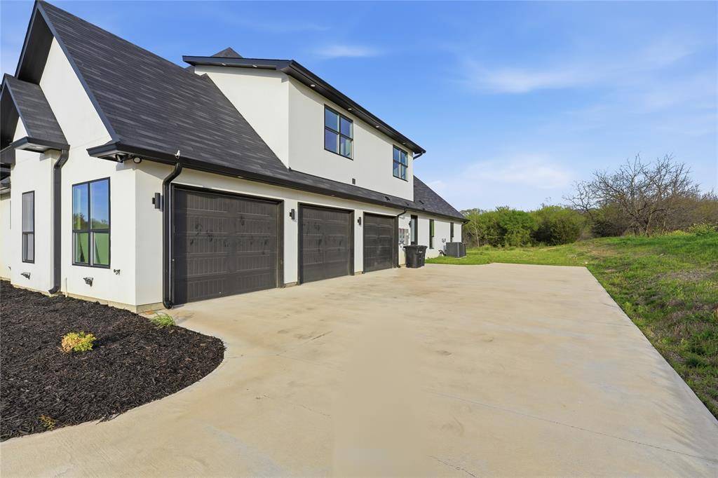 1107 Lily Court, Grand Prairie, TX 75104