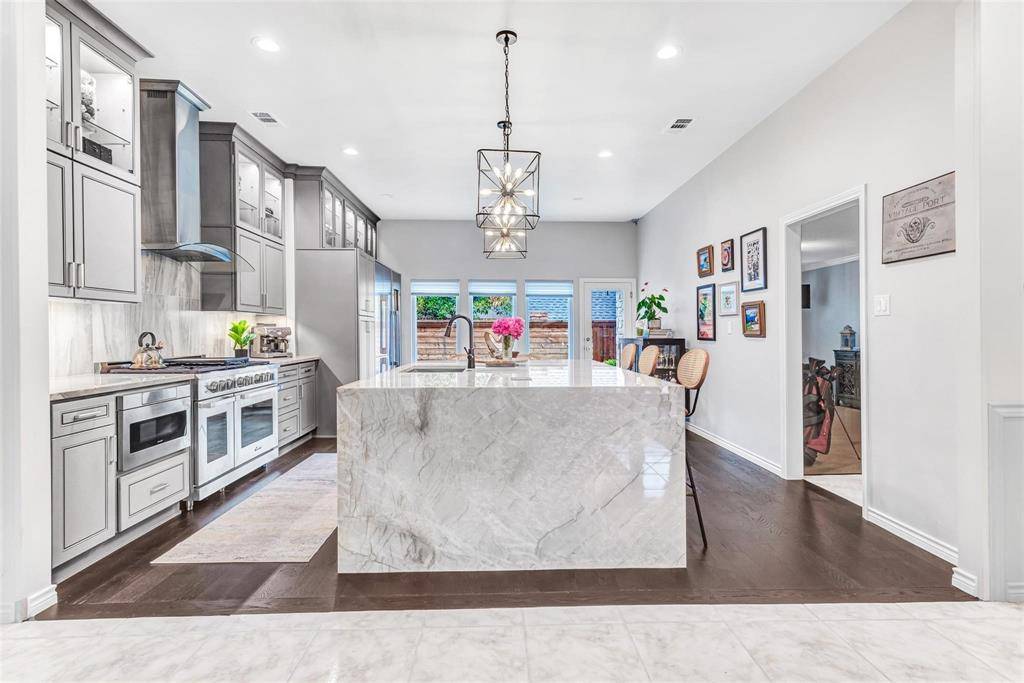 5607 Twin Brooks, Dallas, TX 75252