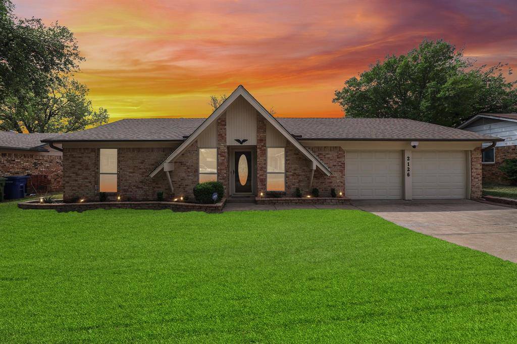 2126 Versailles Drive, Carrollton, TX 75007