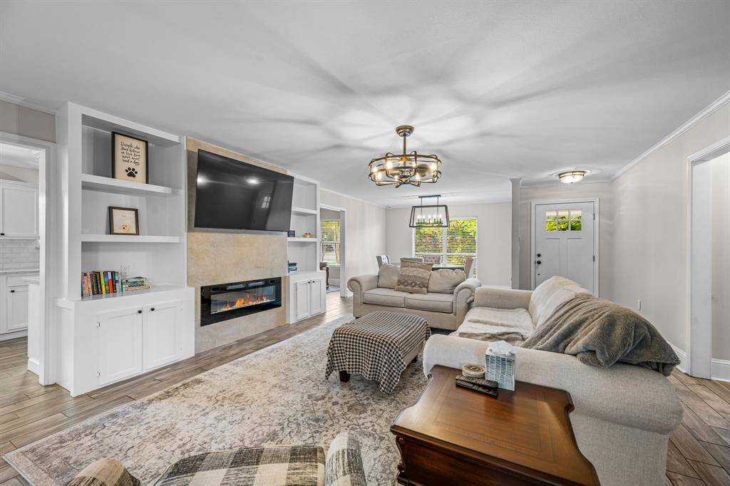 3556 Royal Lane, Dallas, TX 75229