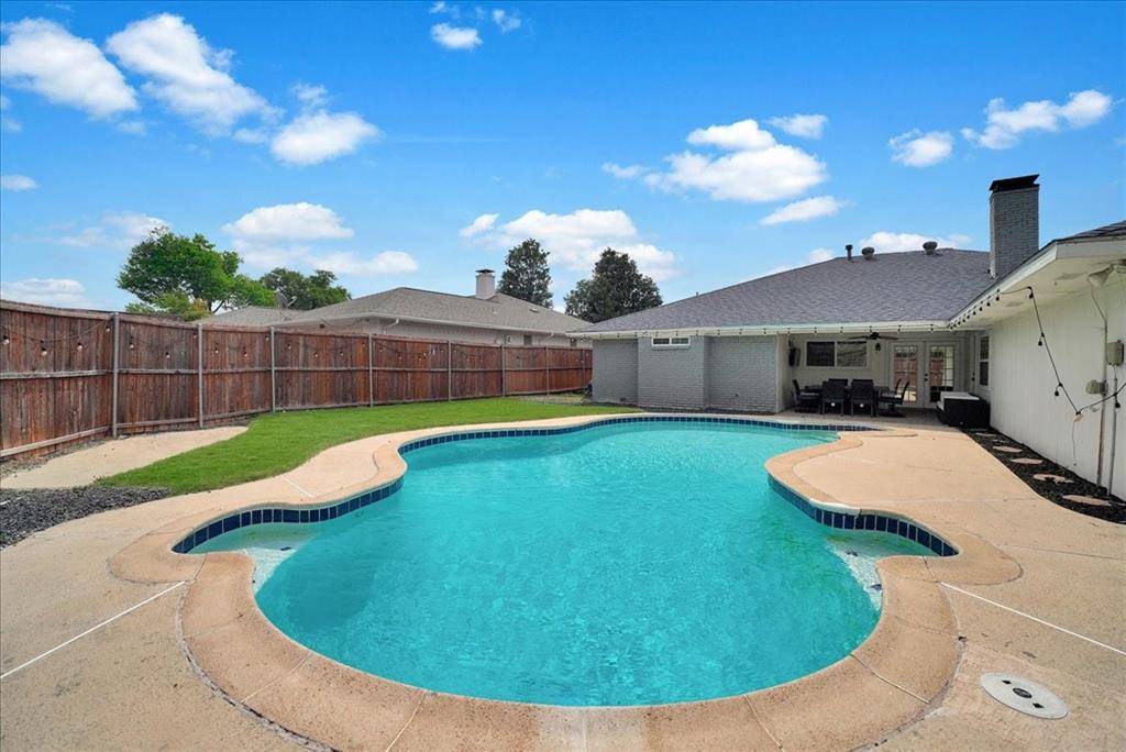 527 Goodwin Drive, Richardson, TX 75081