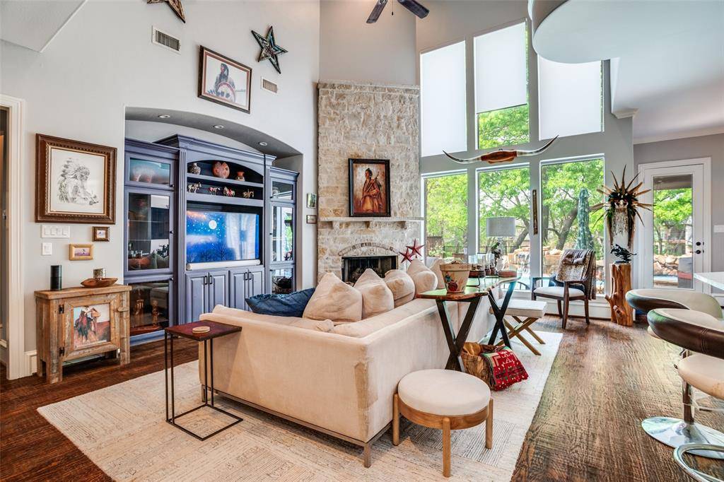 1912 Surrey Lane, Mckinney, TX 75072