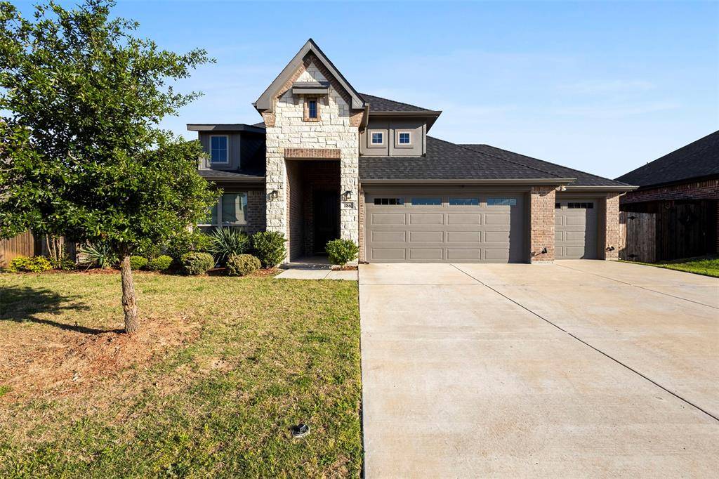 186 Western Way, Waxahachie, TX 75165