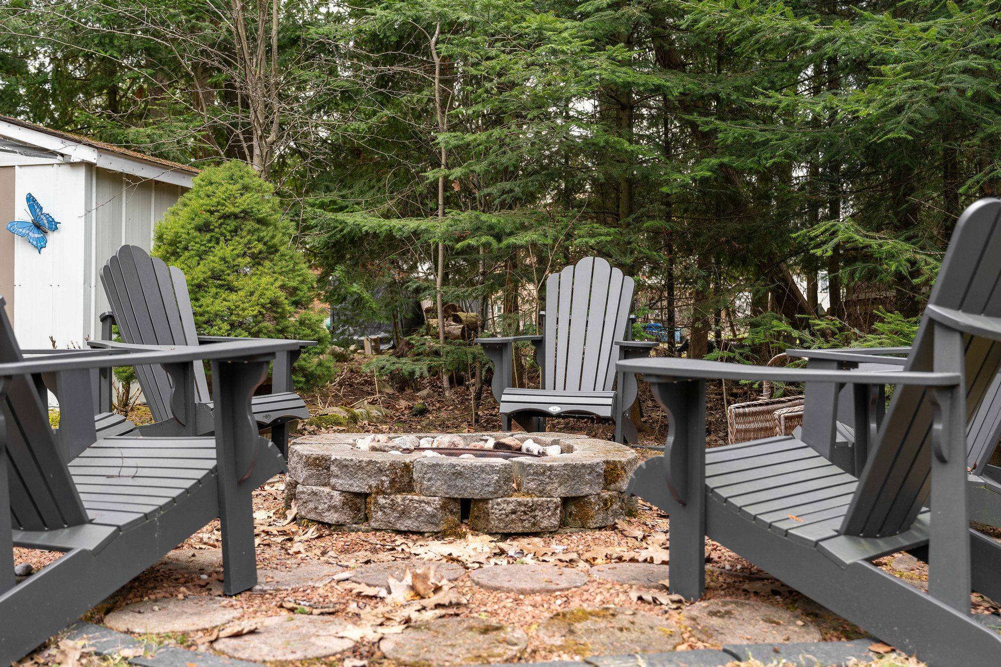 1071 LAWSON RD, Tiny, ON L0L 1P0