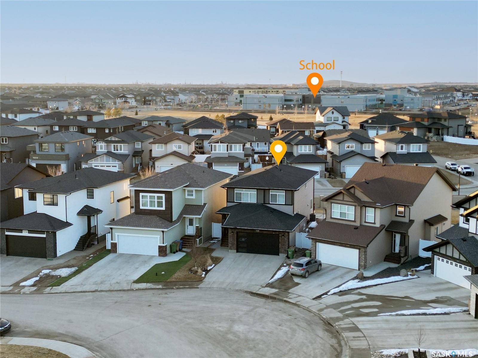 5144 Green CRESCENT E, Regina, SK S4V 3S9