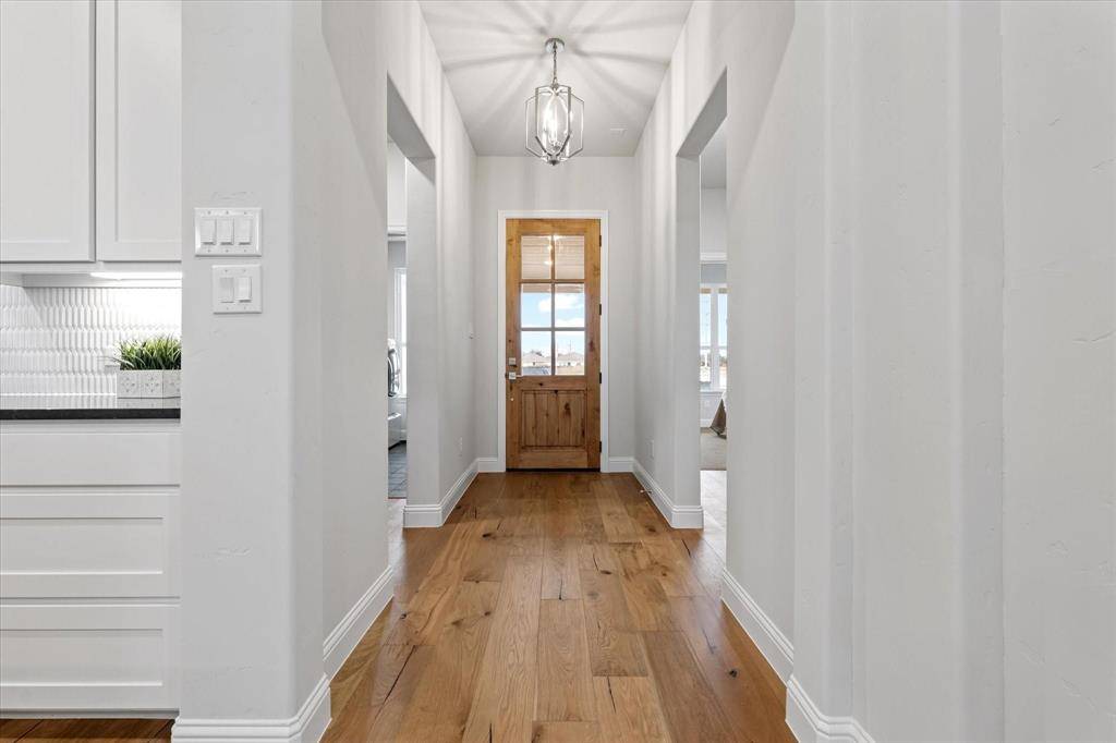 1009 Chandler Road, Denton, TX 76207