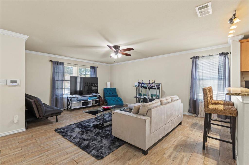 2914 Victorian Forest Drive, Dallas, TX 75227