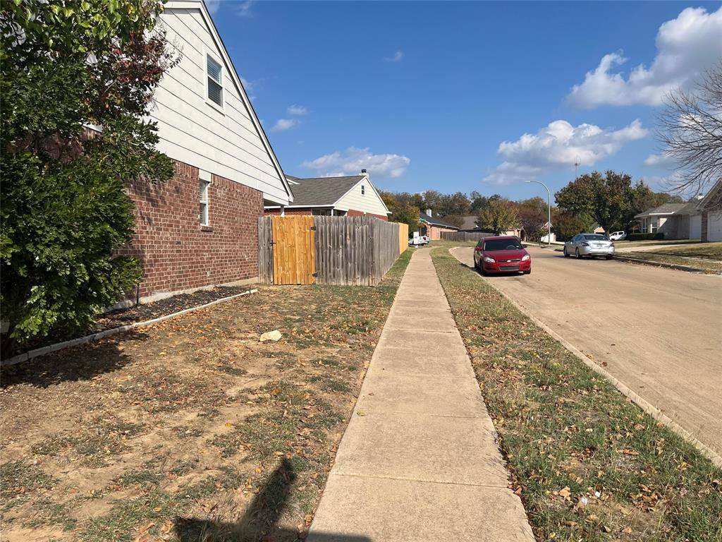 3216 Fountain Parkway, Fort Worth, TX 76053