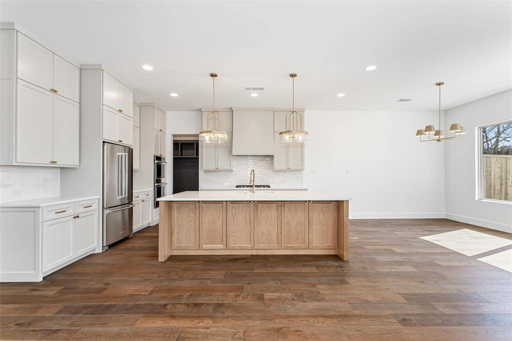 1107 Mount Auburn Avenue, Dallas, TX 75223