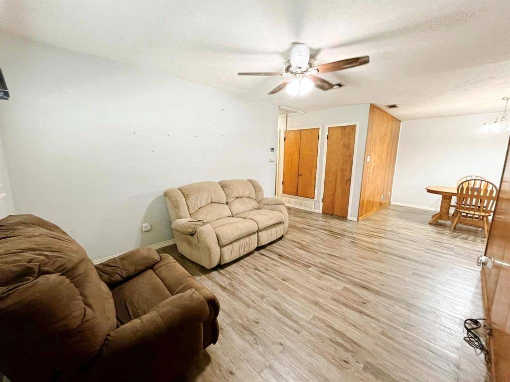 904 Miranda Drive, Mesquite, TX 75149