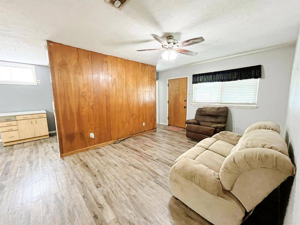 904 Miranda Drive, Mesquite, TX 75149