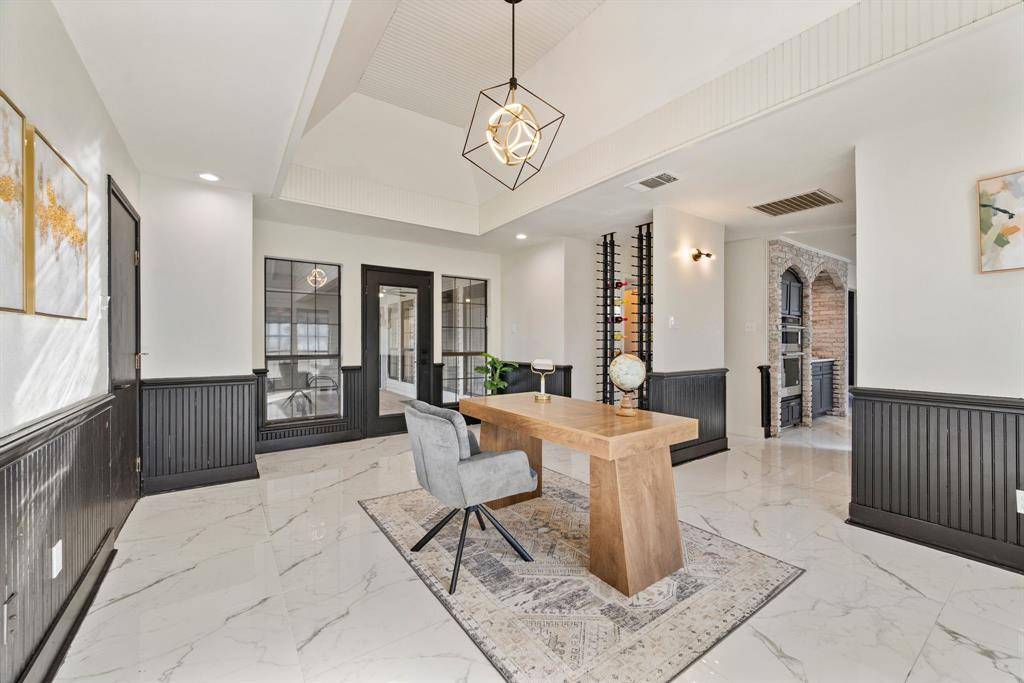 504 Sagebrush Street, Colleyville, TX 76034