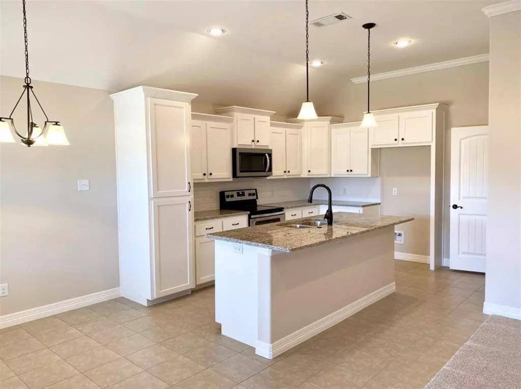 126 Frank Street, Greenville, TX 75402