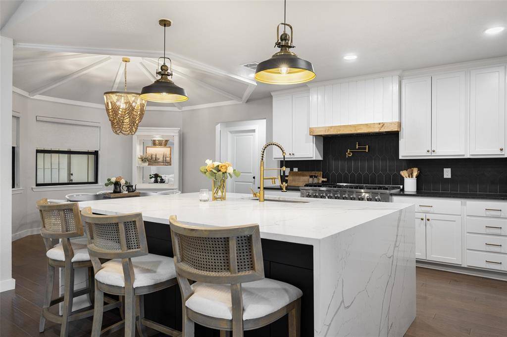 10544 Cox Lane, Dallas, TX 75229