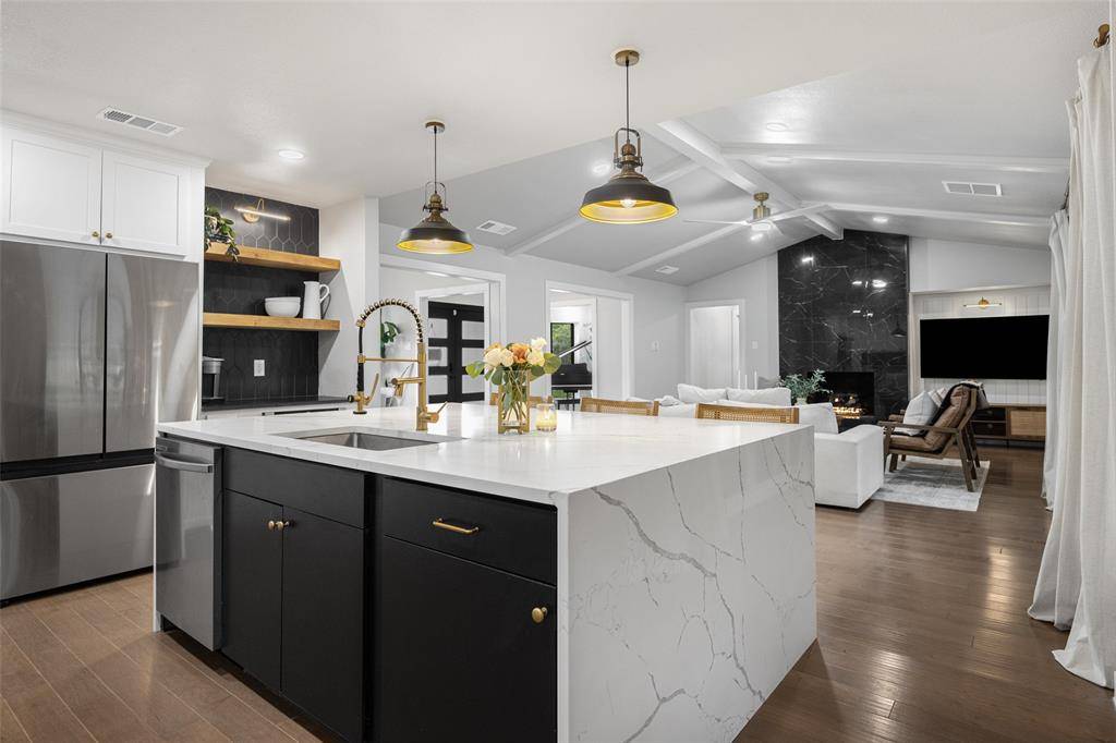 10544 Cox Lane, Dallas, TX 75229