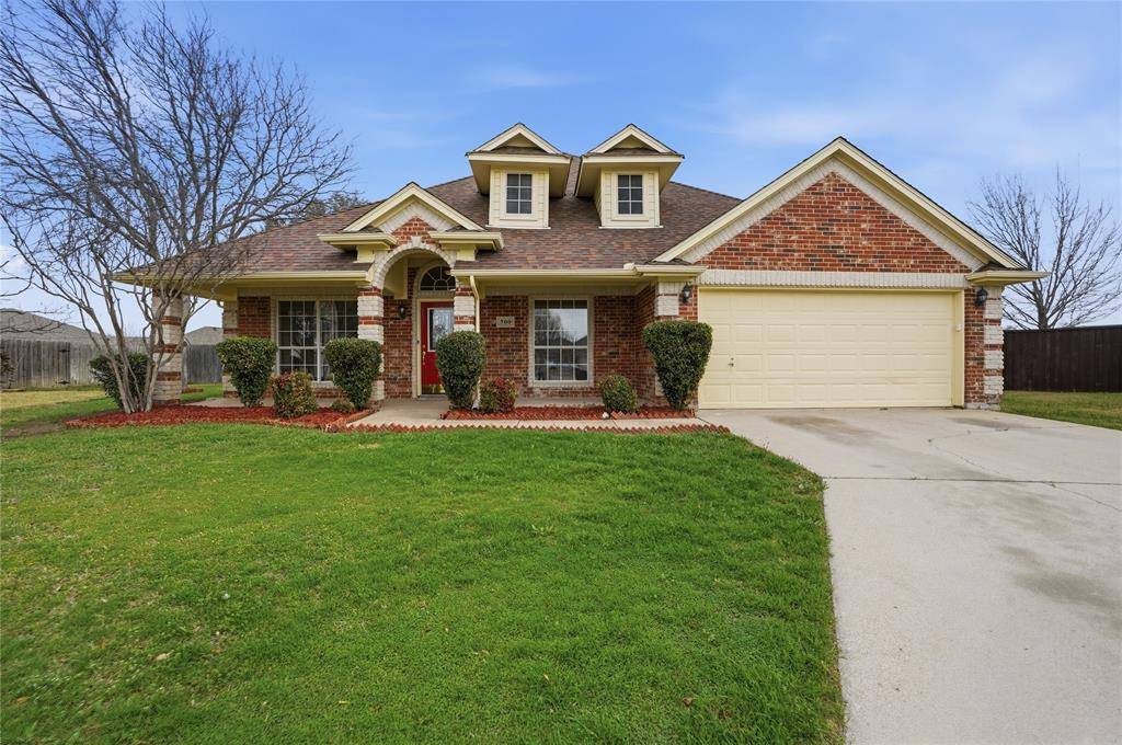 500 Surry Court, Saginaw, TX 76179