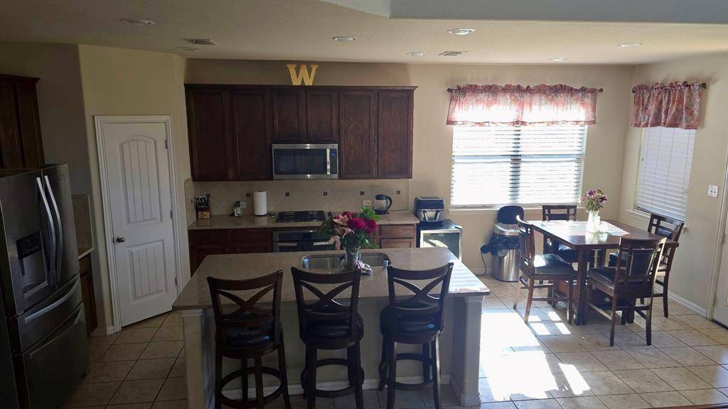 3032 Seabrook Drive, Little Elm, TX 75068