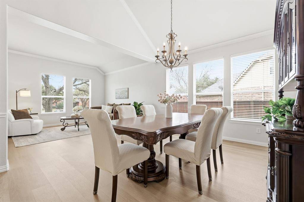 8321 Marsh Street, Lantana, TX 76226