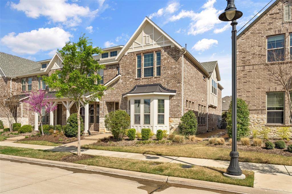 4721 Smokey Quartz Lane, Arlington, TX 76005