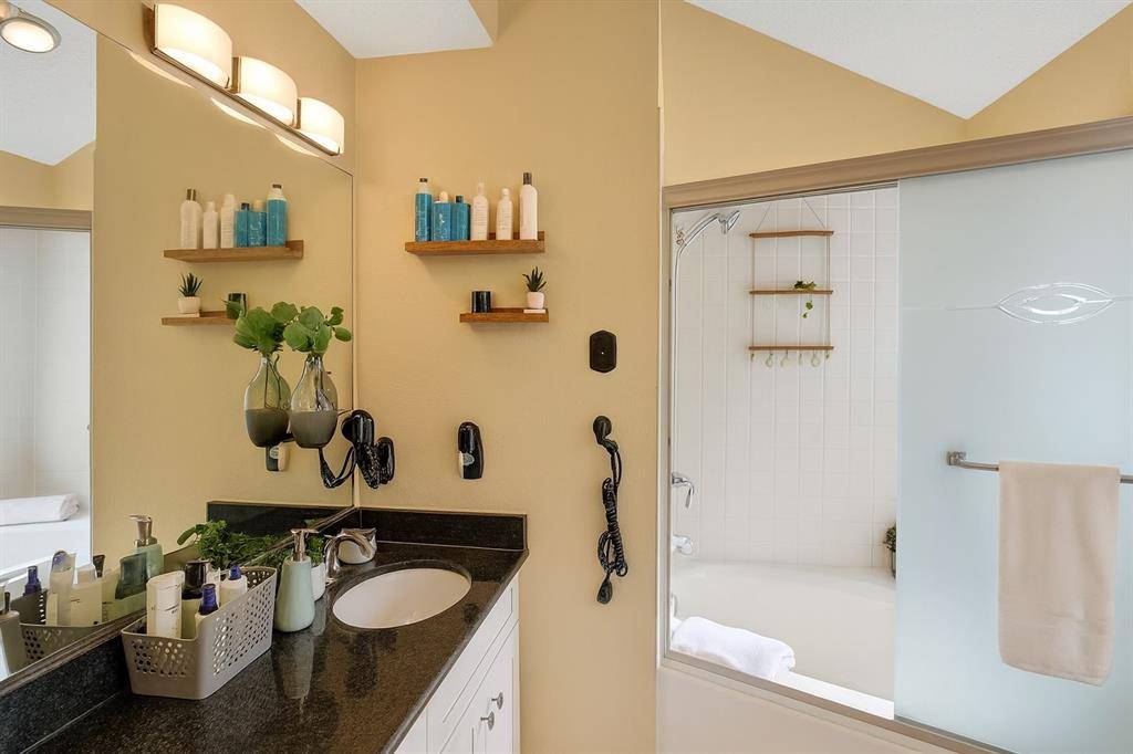 4308 Laguna Drive, Dallas, TX 75287