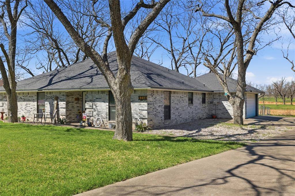 8715 S Monticello Circle, Granbury, TX 76049