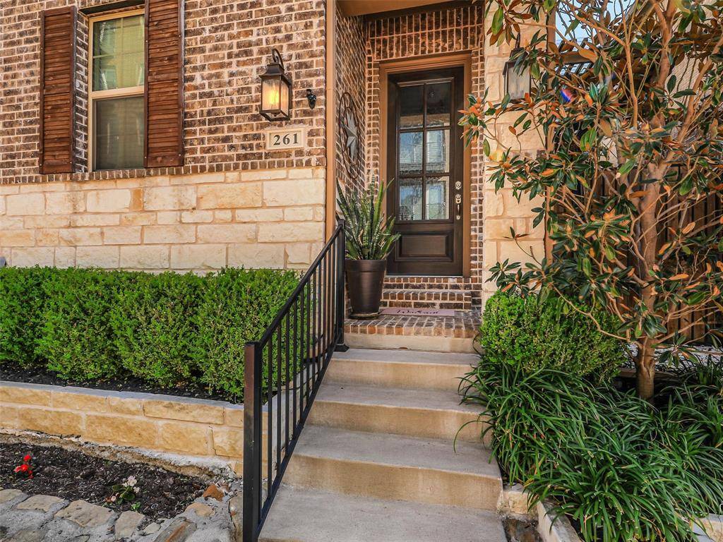 261 Golden Gate Drive, Richardson, TX 75080