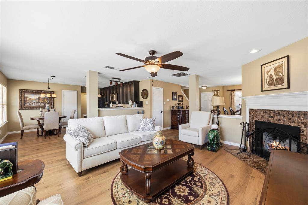 1704 Heron Drive, Aubrey, TX 76227