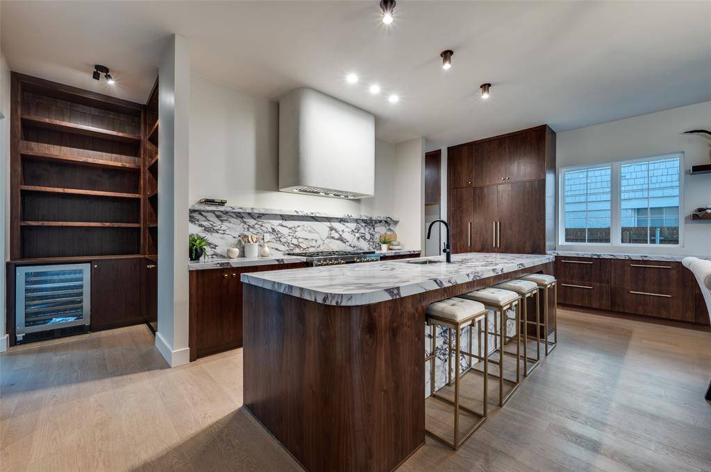 3737 Dunhaven Road, Dallas, TX 75220