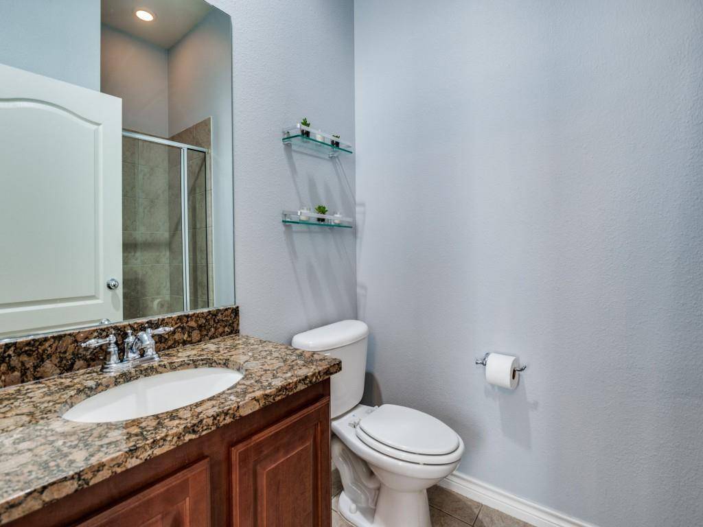 5017 Parkview #122, Addison, TX 75001