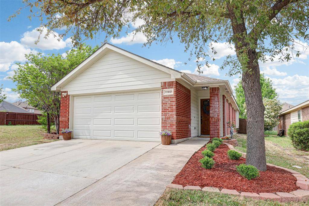 11901 Brown Fox Drive, Fort Worth, TX 76244