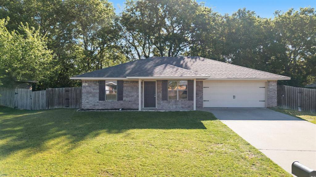 208 Shelley, Lindale, TX 75771