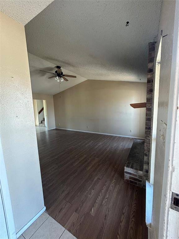 721 Timberoaks Drive, Azle, TX 76020