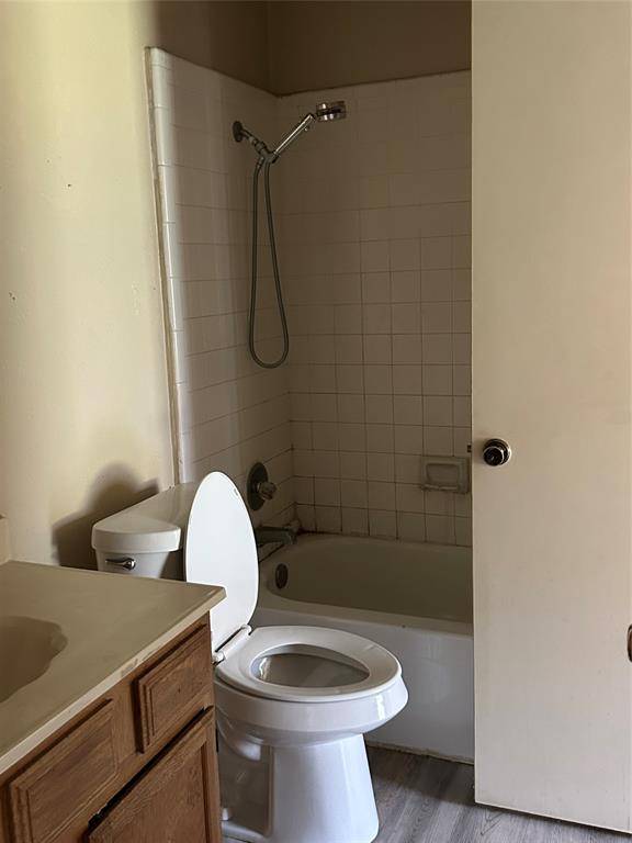 721 Timberoaks Drive, Azle, TX 76020