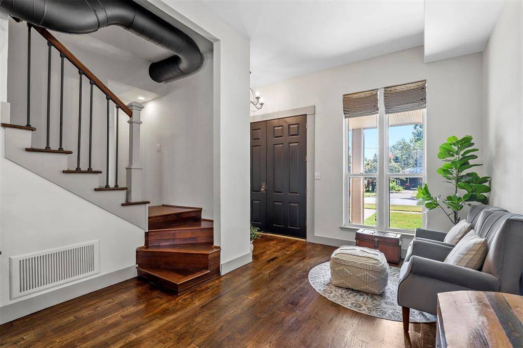 115 N 1st Street, Midlothian, TX 76065