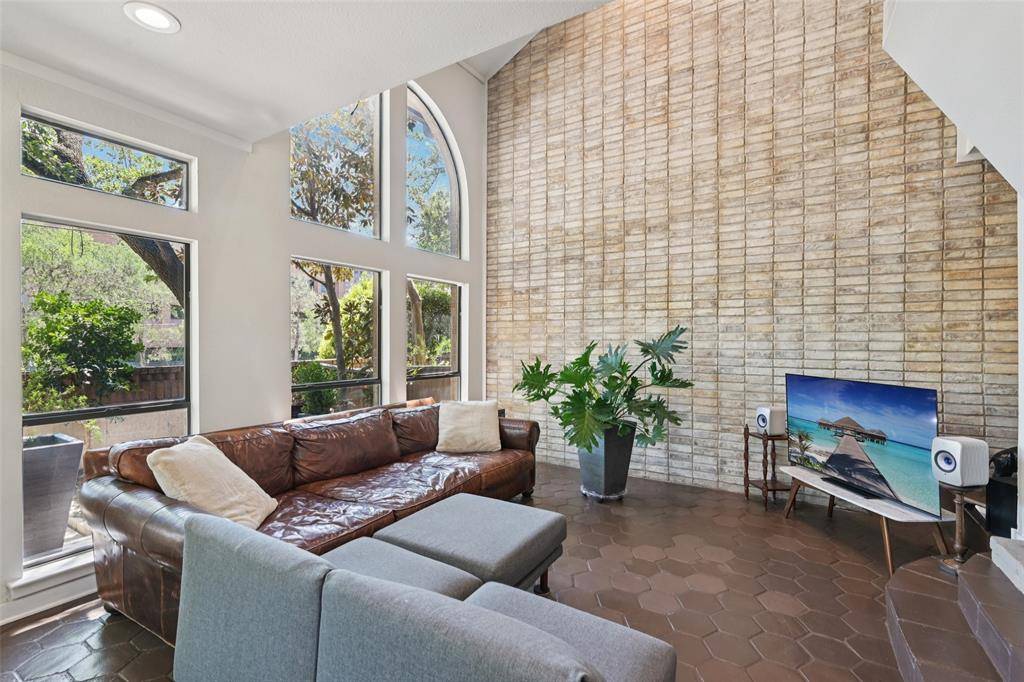 3801 Gilbert Avenue #A, Dallas, TX 75219