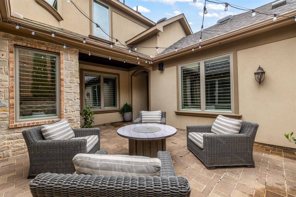 1245 Blue Lake Boulevard, Arlington, TX 76005