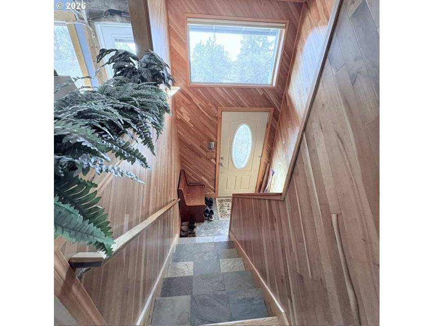 64810 MCGRATH RD, Bend, OR 97701