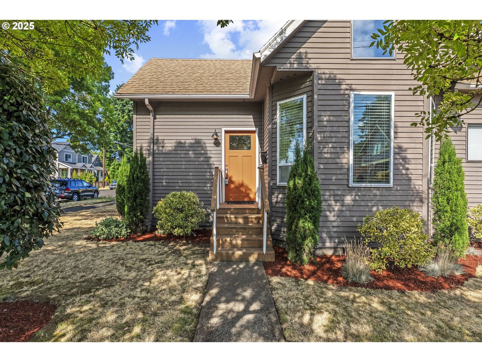 6849 SE KNIGHT ST, Portland, OR 97206