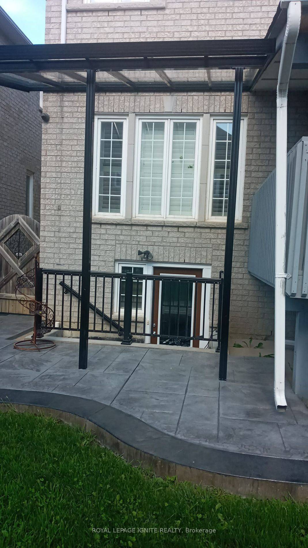 36 Bellinger DR #BSMT, Ajax, ON L1T 4P7