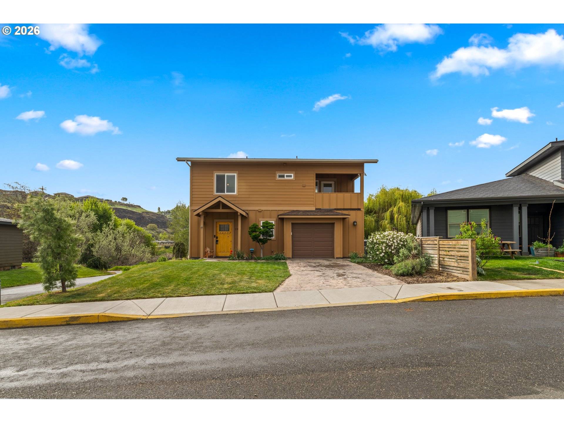 192 HONEYSUCKLE LN, The Dalles, OR 97058