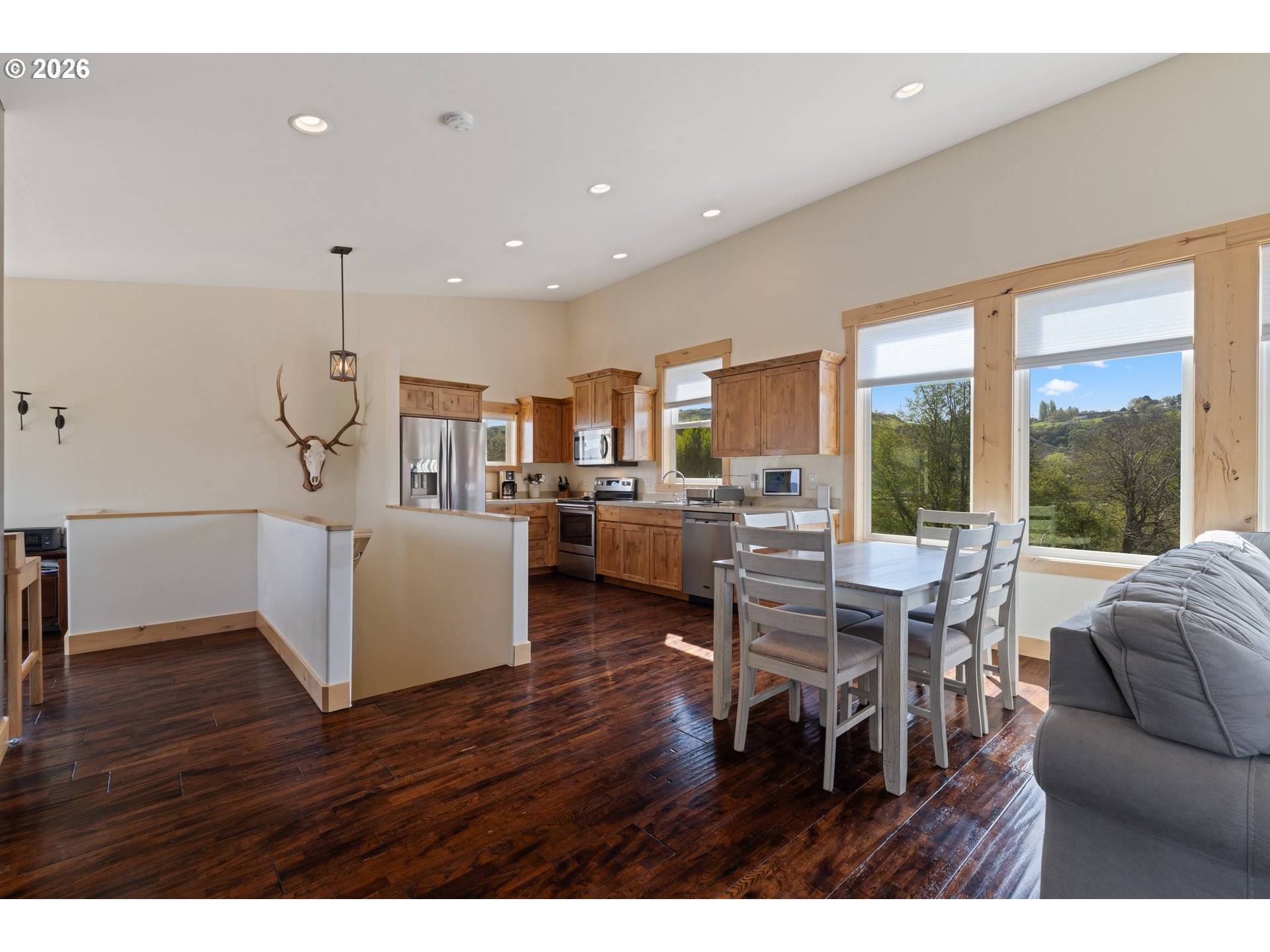 192 HONEYSUCKLE LN, The Dalles, OR 97058