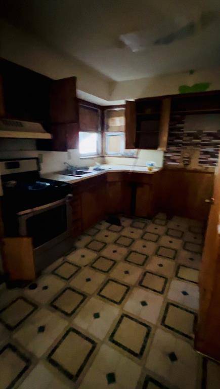 924 Sunnyside Avenue, Cockrell Hill, TX 75211