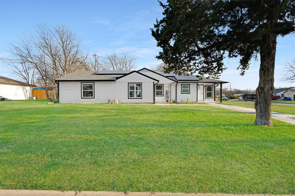 709 Dallas Street, Grand Prairie, TX 75051