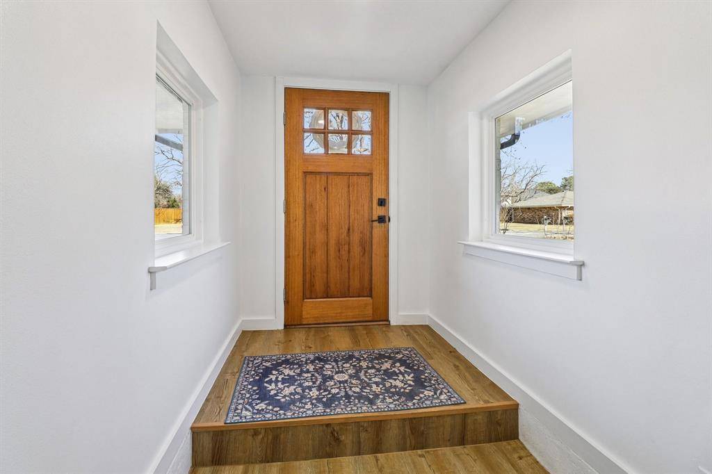 3303 Cottonwood Drive, Flower Mound, TX 75028